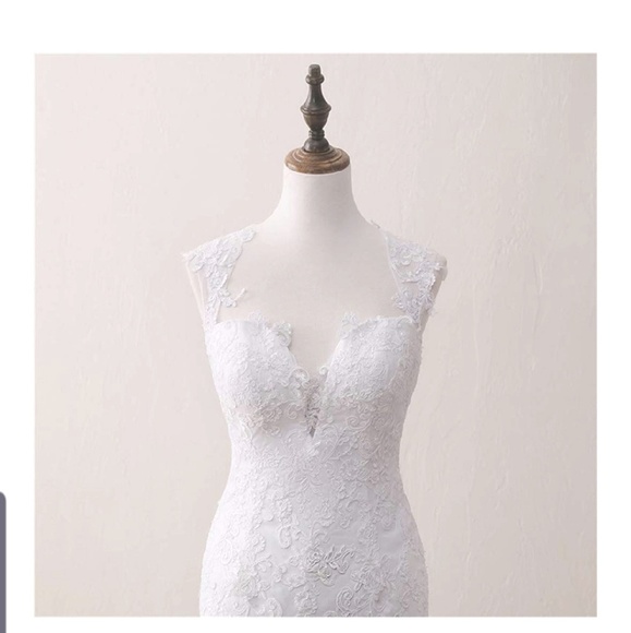 Lace Wedding dress - Picture 3 of 4